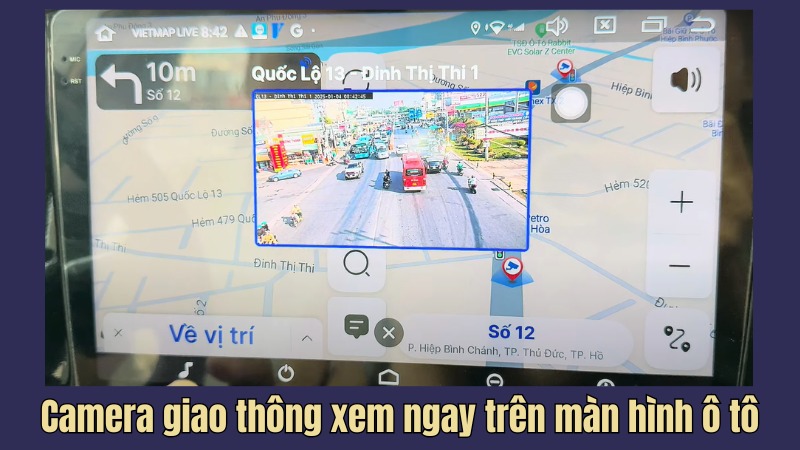Hiển thị hình ảnh giao lộ thực tế và thông tin tình hình giao thông