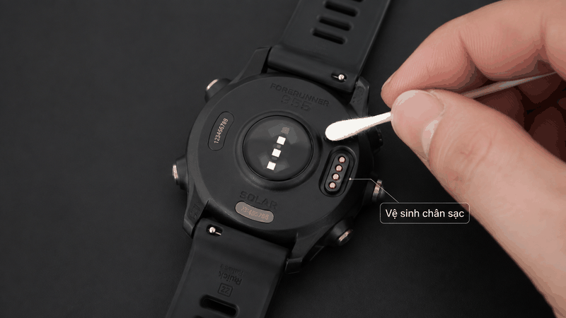 Vệ sinh chân sạc đồng hồ Garmin Vệ sinh chân sạc đồng hồ Garmin