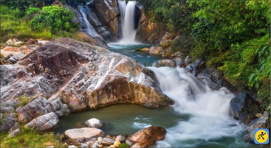 Nạp âm của Giáp Thân 2004 là Tuyền Trung Thủy, dịch nôm na là nước ở trong suối