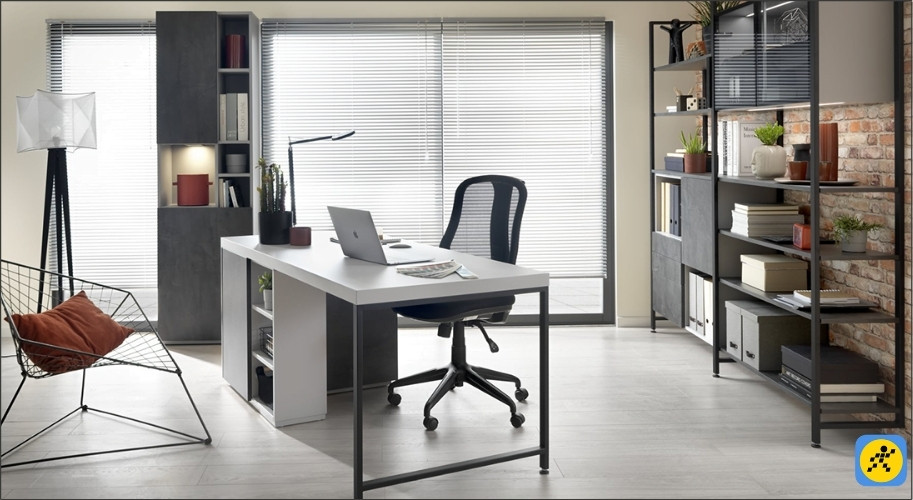 Nam Giáp Thân 2004 hợp với các hướng Đông Bắc (Sinh Khí), Tây (Thiên Y), Tây Bắc (Diên Niên), Tây Nam (Phục Vị)