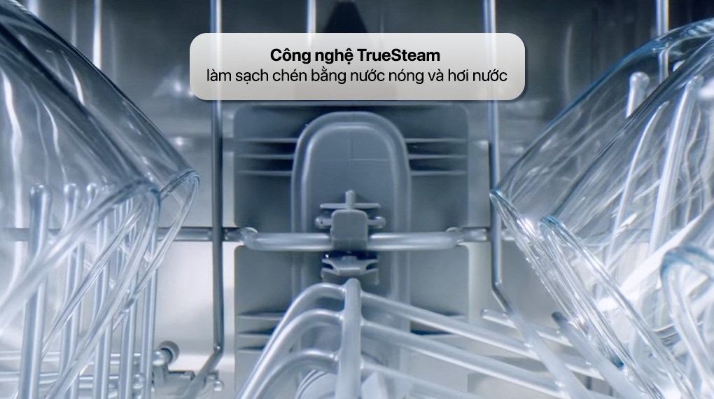 Công nghệ hơi nước TrueSteam trên máy rửa chén LG giúp diệt khuẩn 99.99% và giảm vệt nước