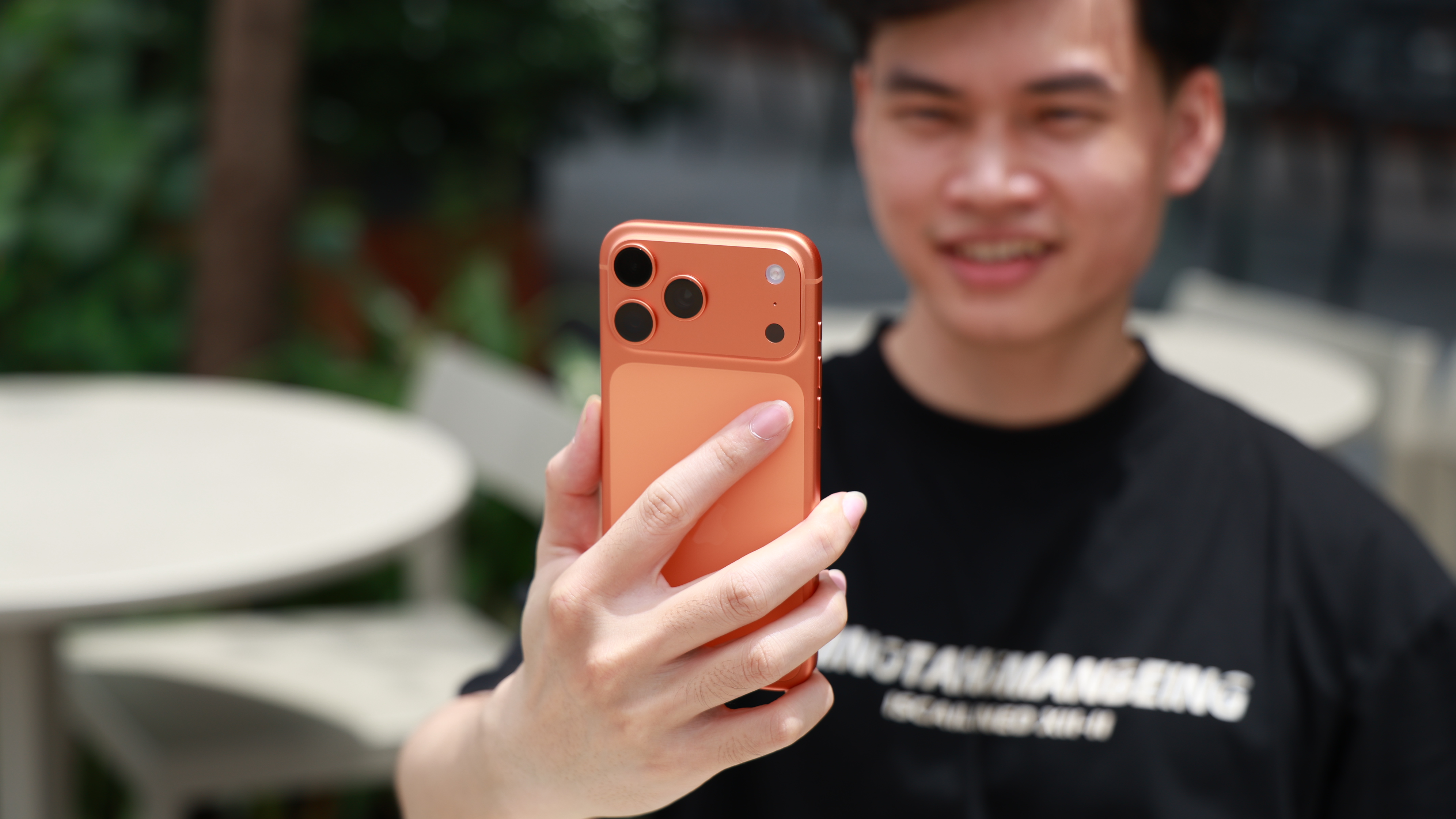 Cách ghi hình kép trên iPhone 17 Series