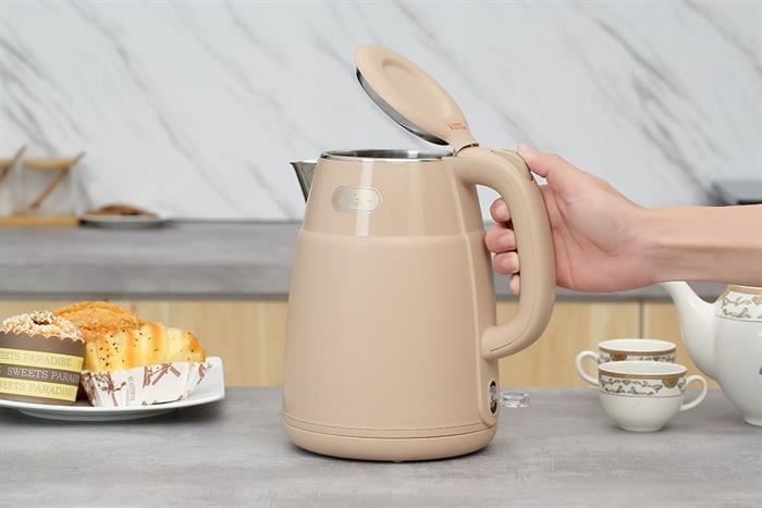 Bình đun siêu tốc Bear 1.5 lít ZDH-Q15C9 có tính năng tự ngắt khi nước sôi và khi cạn nước đảm bảo an toàn