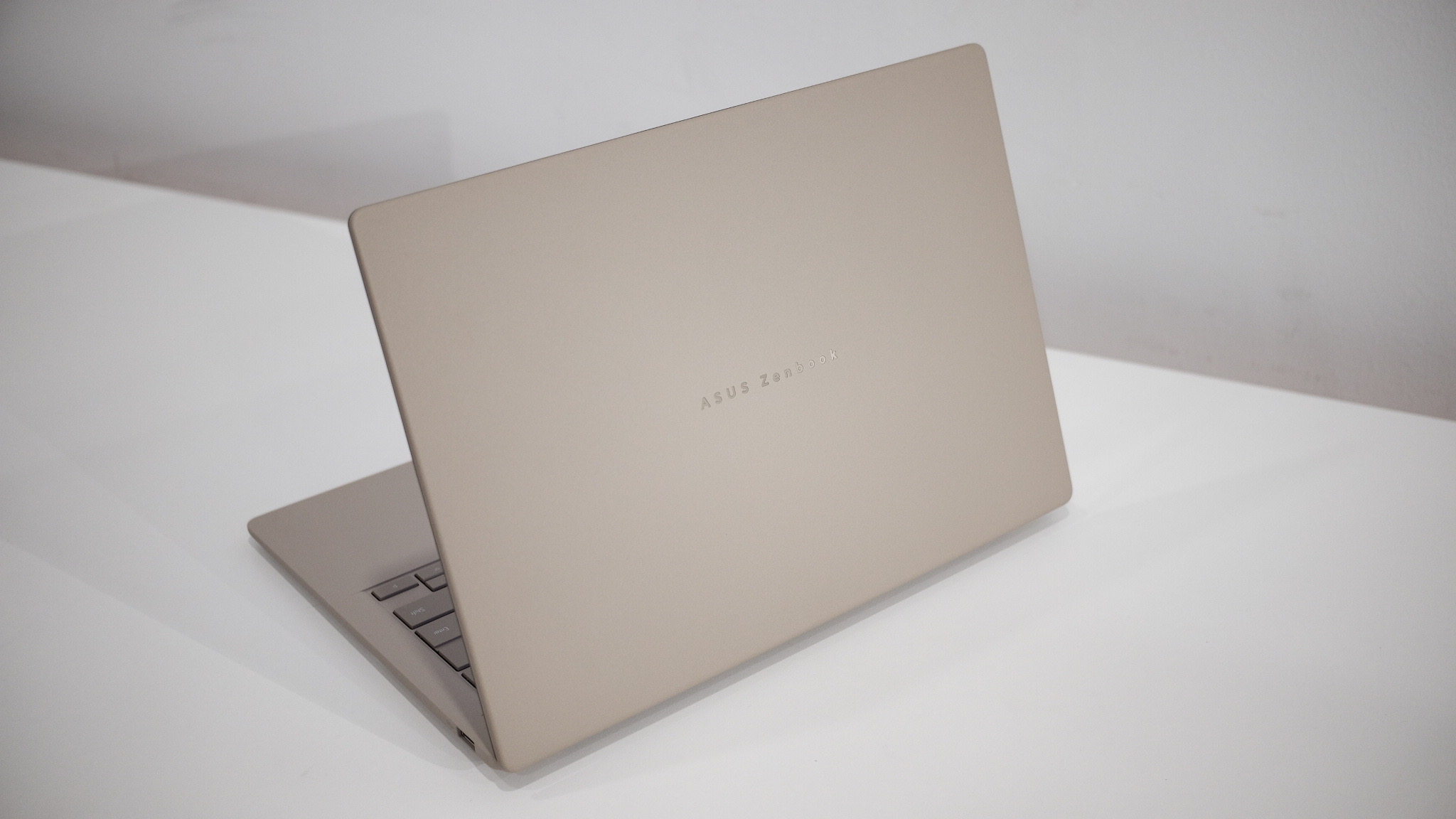 Zenbook A14 Zenbook A14