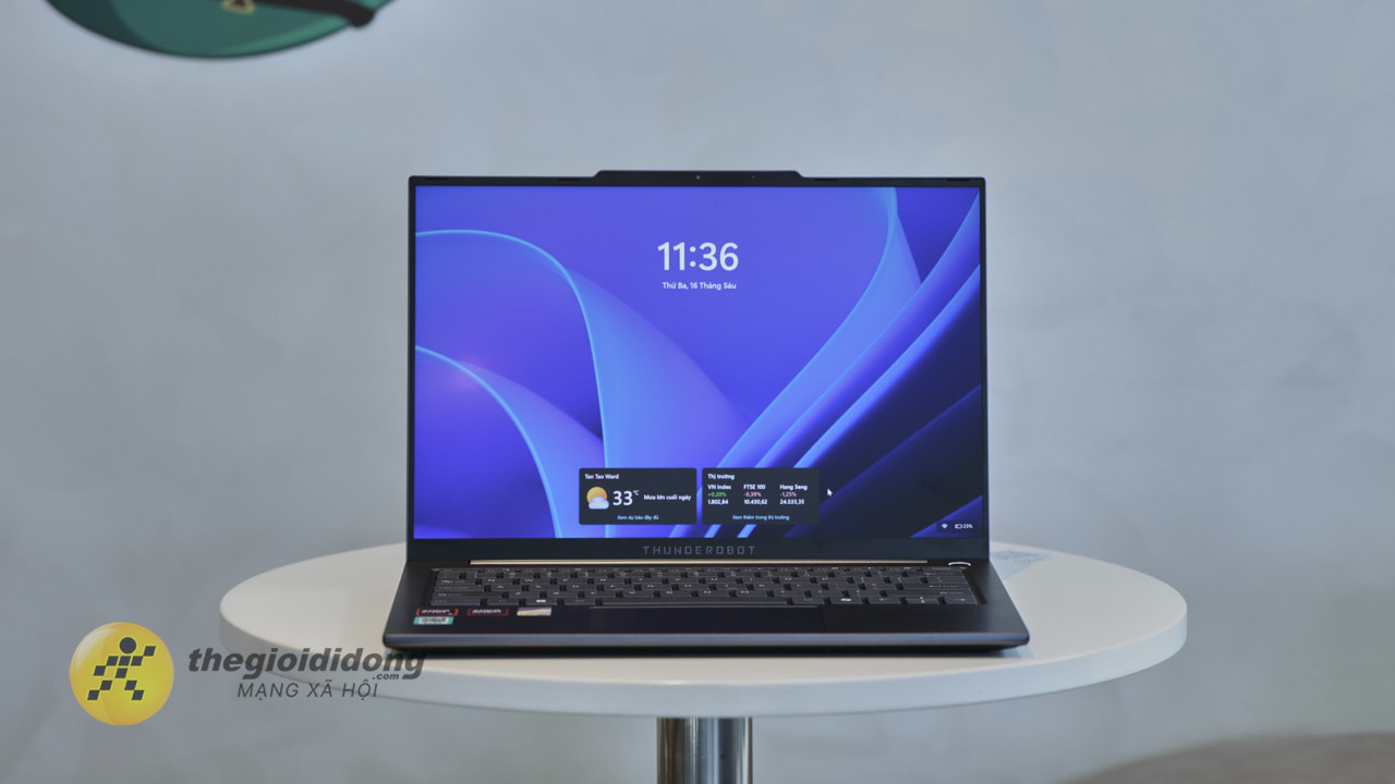 Trên tay laptop Thunderobot AiBook14 Air: Thiết kế chắc chắn, mạnh mẽ với Ryzen 8745HS, màn hình 2K sắc nét**