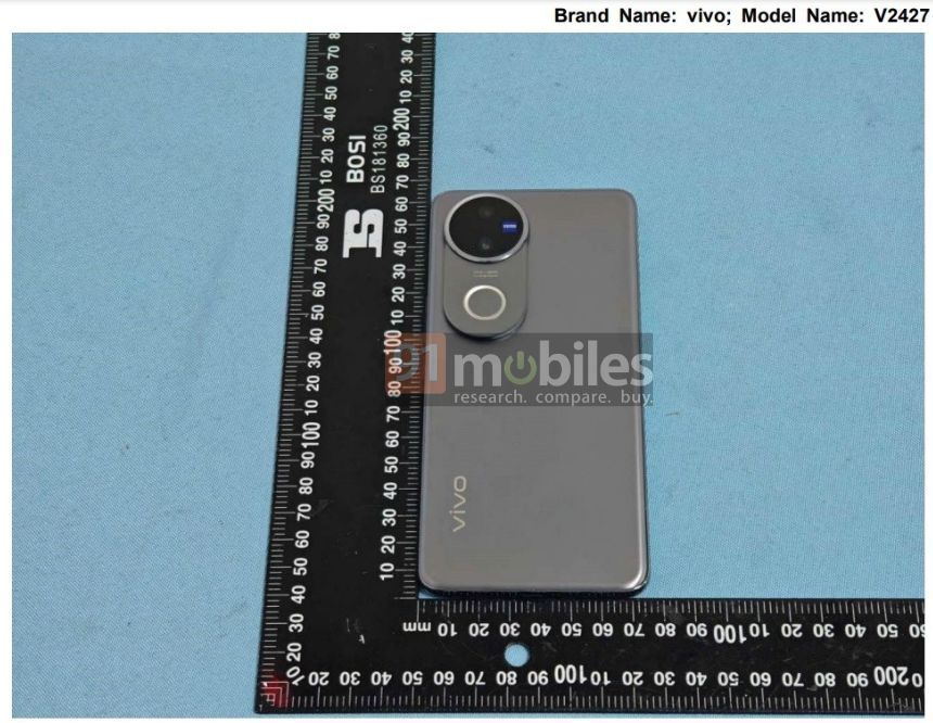 vivo V50 