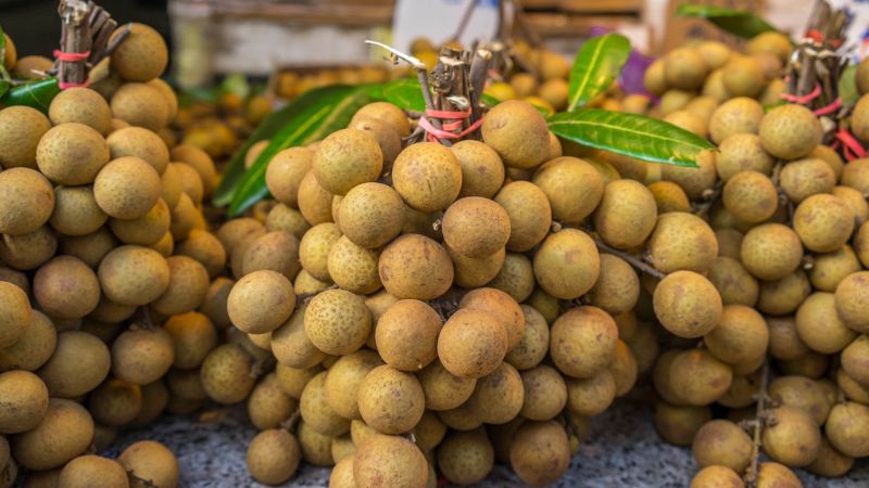 Ăn nhãn có thể góp phần bảo vệ sức khỏe tim mạch nhờ lượng vitamin C và kali dồi dào