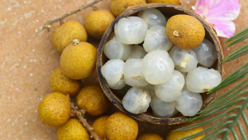 Ăn nhãn giúp bổ sung một lượng kali giúp cân bằng điện giải và hỗ trợ điều hòa huyết áp