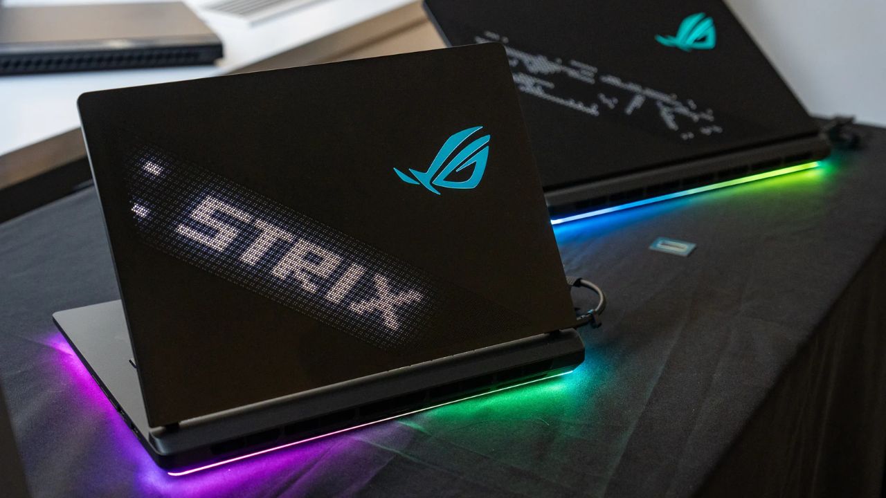 ASUS ROG Strix Scar 16 và 18 ra mắt đi kèm nhiều đèn LED RGB hơn