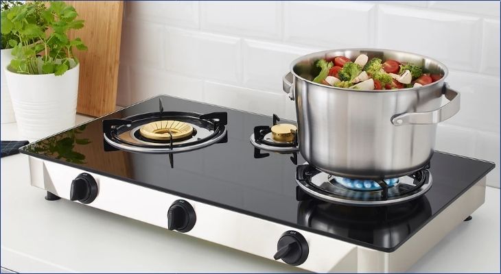 Các loại nồi nhôm, inox mỏng sẽ dẫn nhiệt nhanh hơn, giúp thức ăn mau chín hơn, từ đó tiết kiệm gas hiệu quả