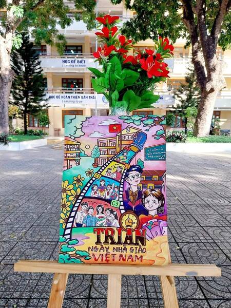 Báo tường 20/11 số 13