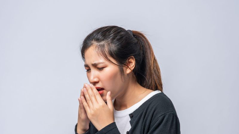 Cơn hen cấp có thể xuất hiện triệu chứng ho đờm