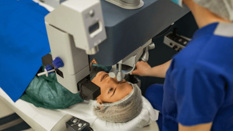 Bác sĩ có thể phẫu thuật điều trị bệnh võng mạc do đái tháo đường Bác sĩ có thể phẫu thuật điều trị bệnh võng mạc do đái tháo đường