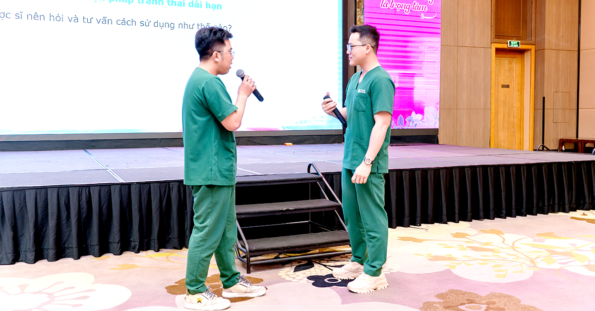 Dược sĩ trực tiếp thực hành xử lý tình huống, từ khai thác nhu cầu đến đề xuất giải pháp chăm sóc sức khỏe phù hợp Dược sĩ trực tiếp thực hành xử lý tình huống, từ khai thác nhu cầu đến đề xuất giải pháp chăm sóc sức khỏe phù hợp