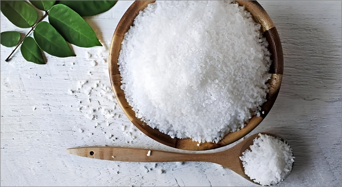 Các tinh thể muối góp phần giải phóng ion âm, giúp trung hòa các ion dương có hại phát ra từ thiết bị điện tử