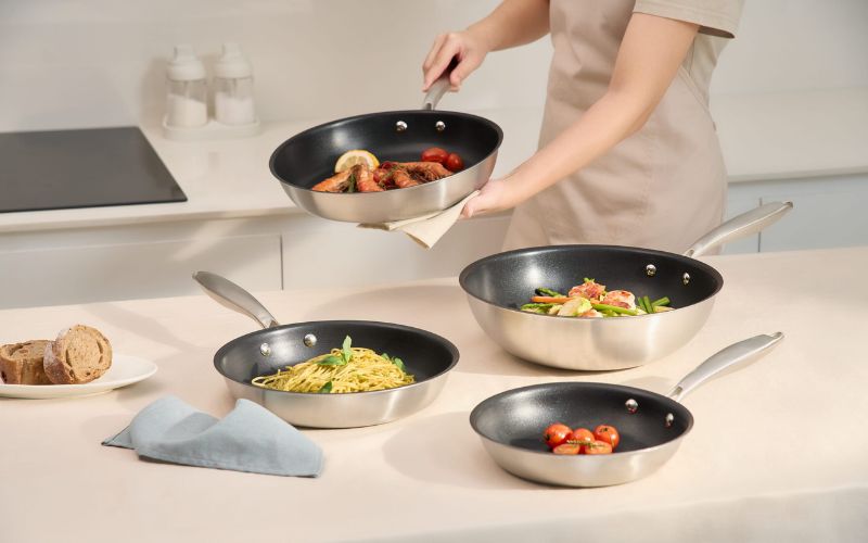 Chảo chống dính Inochi nổi bật với thiết kế hiện đại và cam kết chất lượng theo tiêu chuẩn Nhật Bản