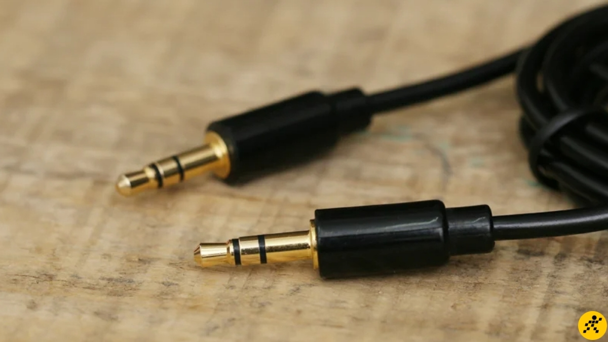 Đổi sang một sợi dây cáp AUX khác để xác định xem dây cũ có bị đứt ngầm hay không Đổi sang một sợi dây cáp AUX khác để xác định xem dây cũ có bị đứt ngầm hay không