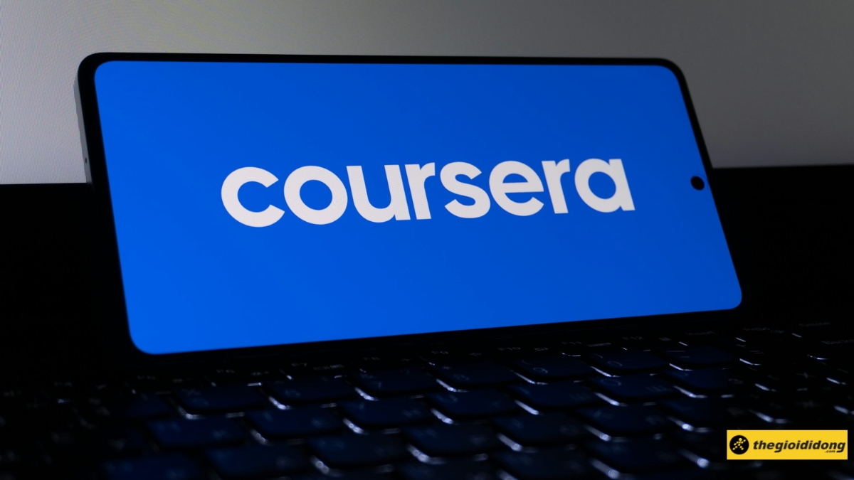 Coursera l&agrave; một nền tảng gi&aacute;o dục trực tuyến