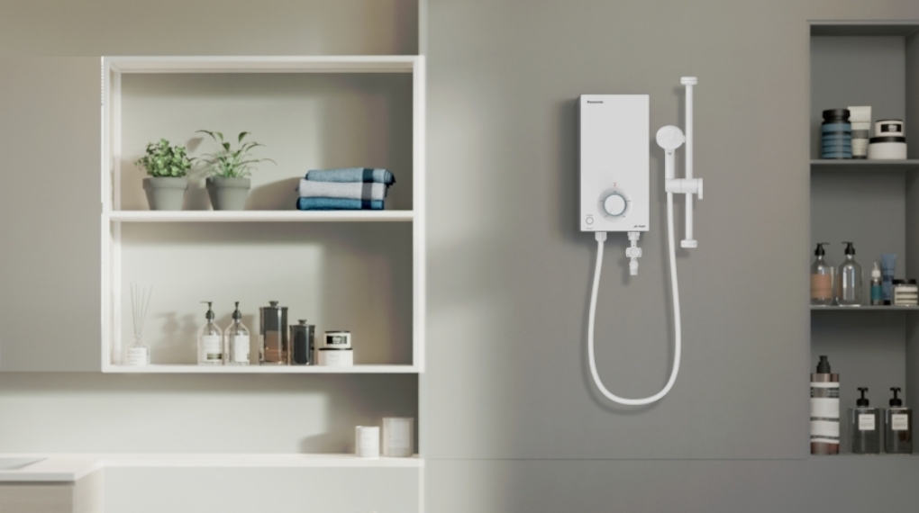 Máy nước nóng trực tiếp Panasonic 4500W DH-4VP1VW tích hợp bơm trợ lực và vòi sen kháng khuẩn Ag+