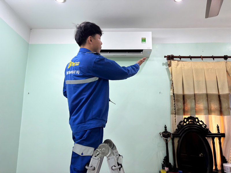 Lắp ráp đúng kỹ thuật, khởi động máy kiểm tra độ lạnh, lưu lượng gió, tiếng ồn và thoát nước