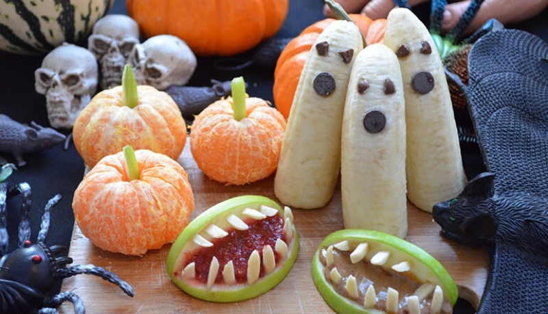 Đồ trang trí bàn tiệc Halloween độc đáo Đồ trang trí bàn tiệc Halloween độc đáo