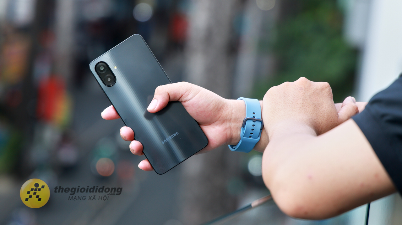 Trên Tay Samsung Galaxy A07: Thiết Kế Mỏng Nhẹ, Pin 5000Mah, Hiệu Năng Helio G99 Trên Tay Samsung Galaxy A07: Thiết Kế Mỏng Nhẹ, Pin 5000Mah, Hiệu Năng Helio G99