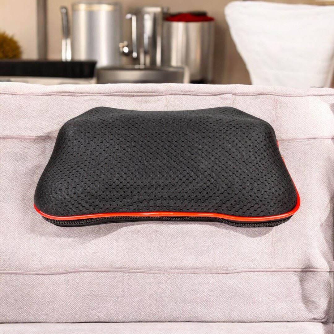 Gối Massage Tanaka MT01 giúp giảm đau mỏi vai gáy hiệu quả