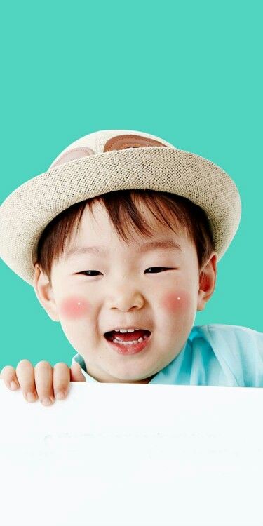 Hình nền em bé trai dễ thương 16 Hình nền em bé trai dễ thương 16