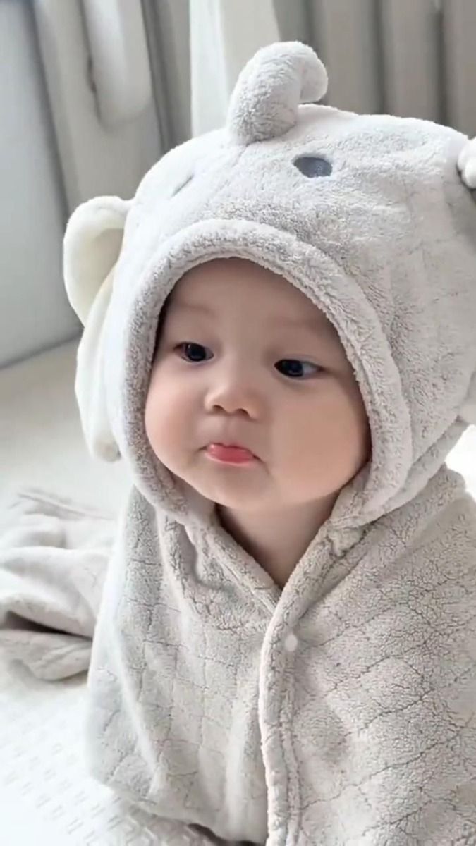 Hình nền em bé trai dễ thương 3 Hình nền em bé trai dễ thương 3