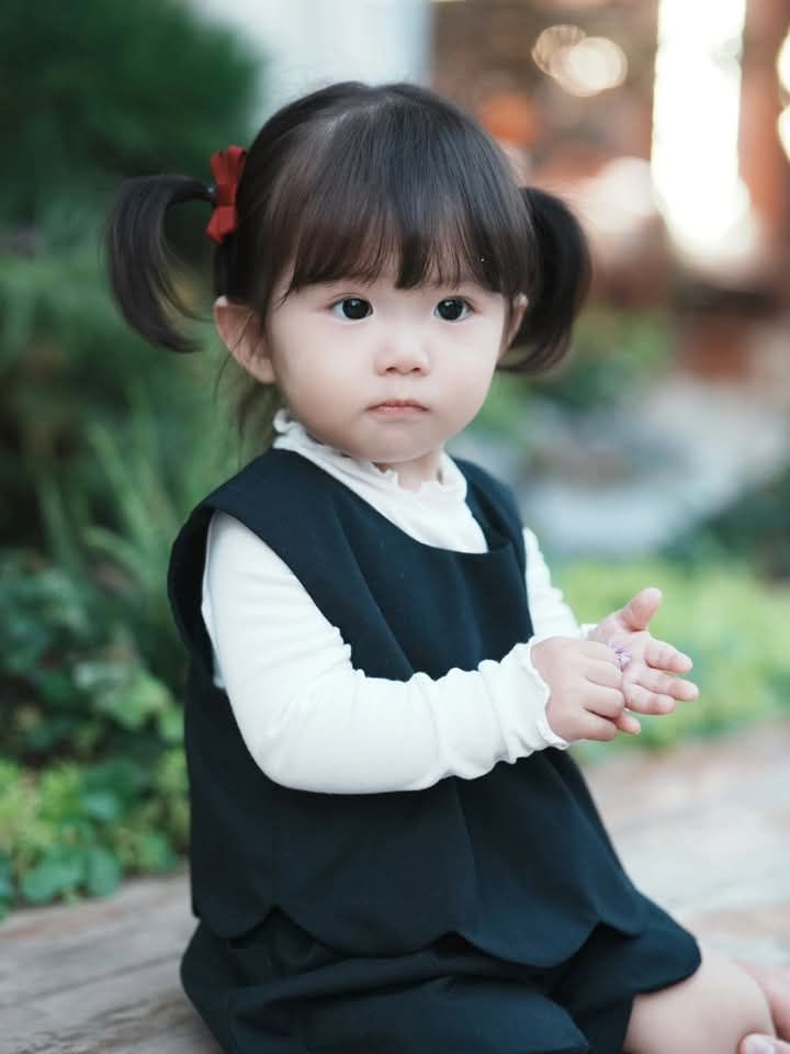 Hình nền em bé gái dễ thương 7 Hình nền em bé gái dễ thương 7