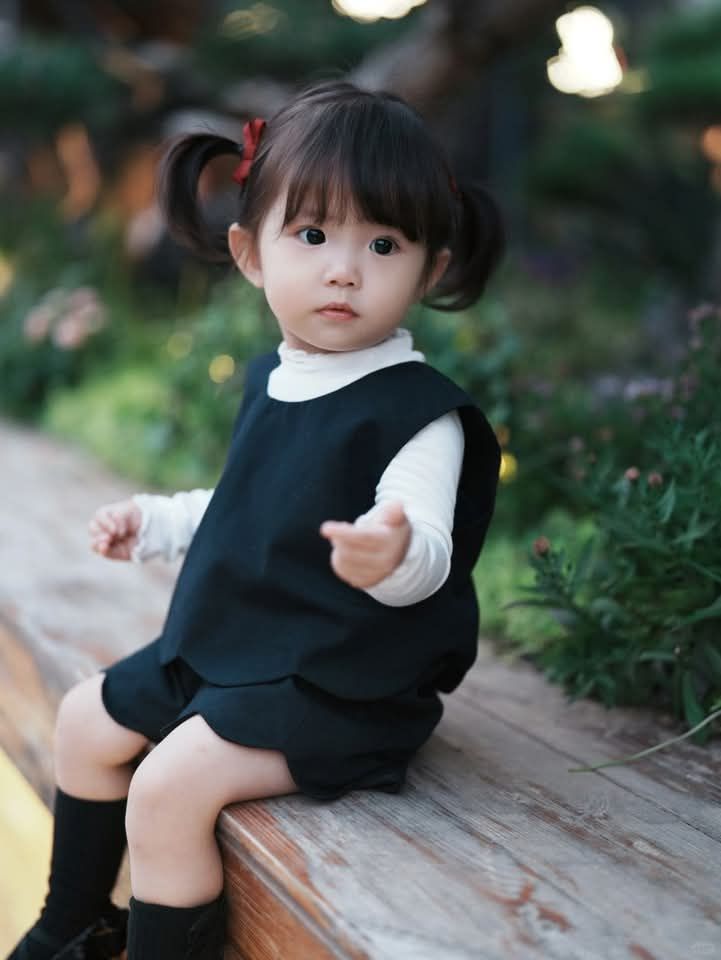 Hình nền em bé gái dễ thương 8 Hình nền em bé gái dễ thương 8