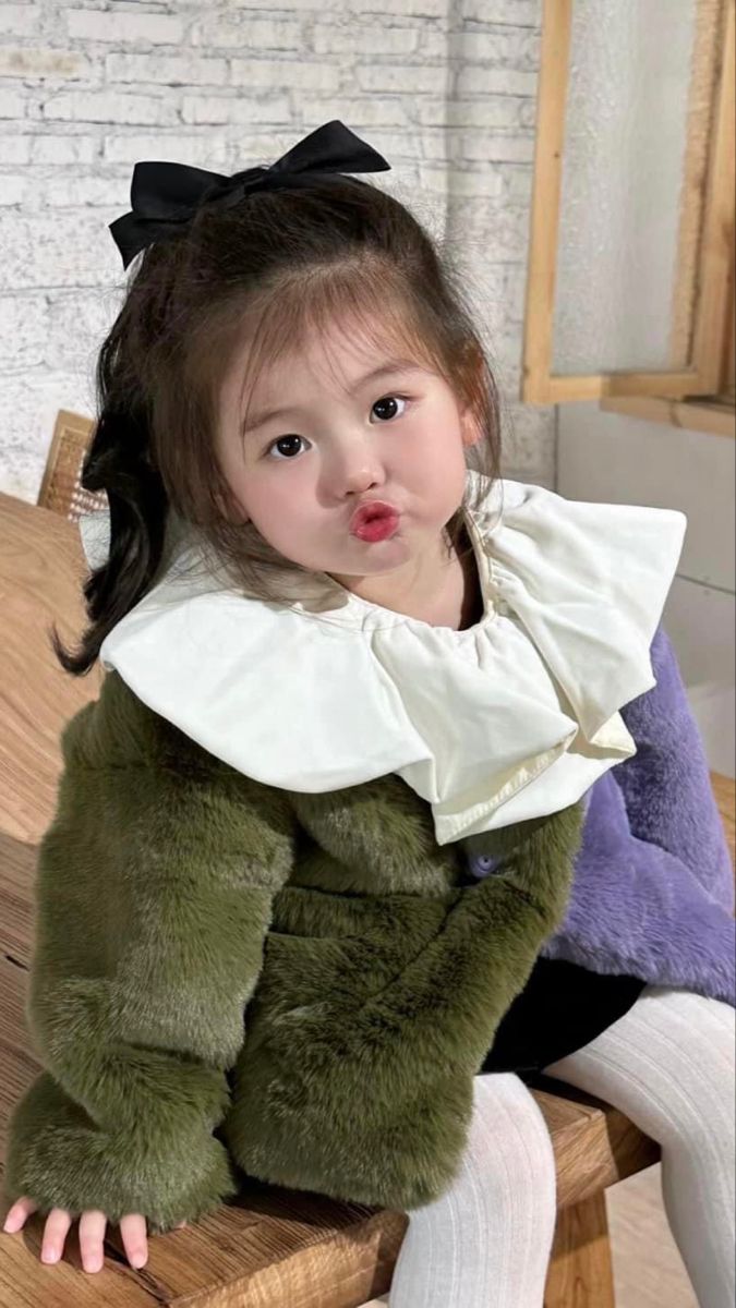 Hình nền em bé gái dễ thương 13 Hình nền em bé gái dễ thương 13