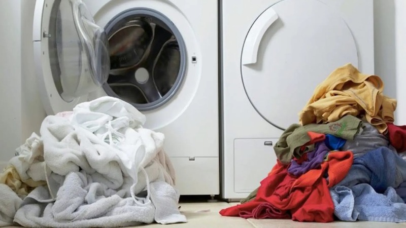 Trước khi bắt đầu giặt, bạn nên chuẩn bị đúng cách để hạn chế trục trặc và đảm bảo máy giặt có hiệu suất tốt nhất