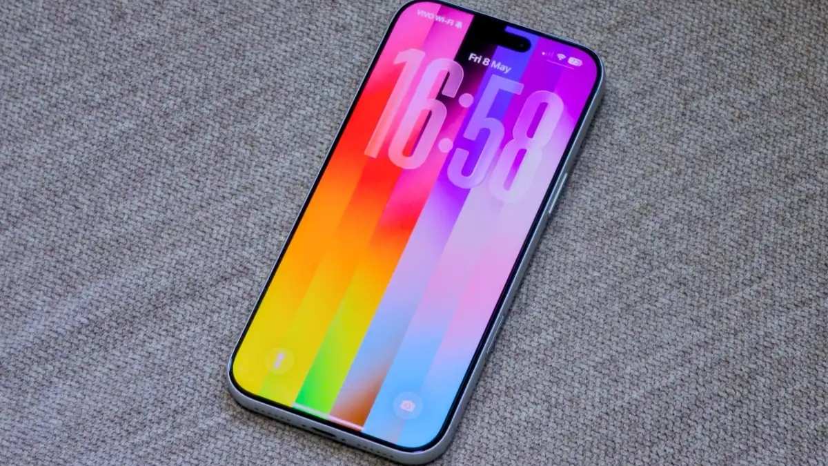 H&igrave;nh nền Pride Luminance mới