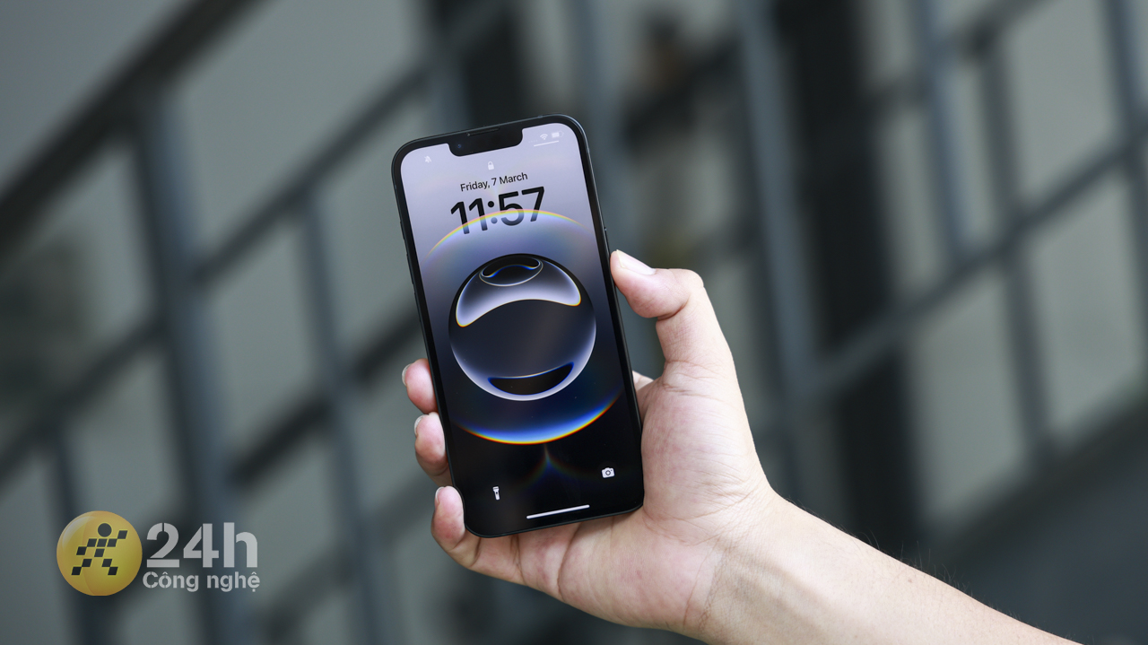 iPhone 16e còn sỡ hữu màn hình đẹp cùng với hiệu năng mạnh mẽ. 