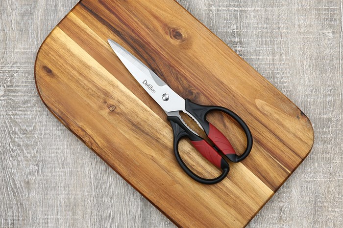 Kéo nhà bếp đa năng thép không gỉ 2Cr13 Delites SSKI022 tích hợp nhiều chức năng như mở nắp chai, tách vỏ hạt