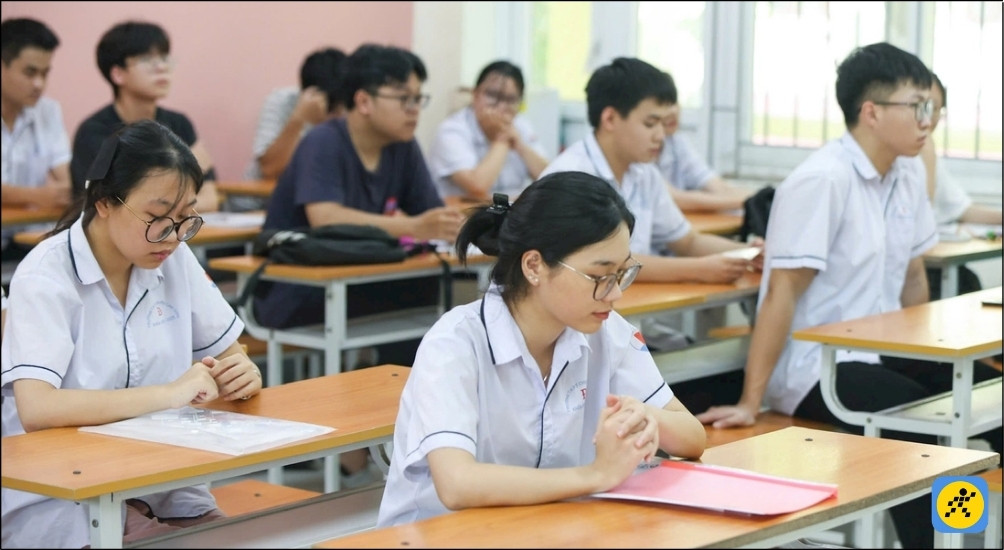Phổ điểm của khối A00 Tập trung cao ở ngưỡng 22 – 23 điểm