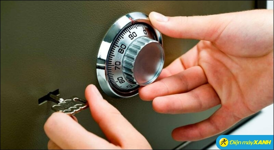 Nên chọn các loại két sắt có trọng lượng lớn và hệ thống khoá đa lớp