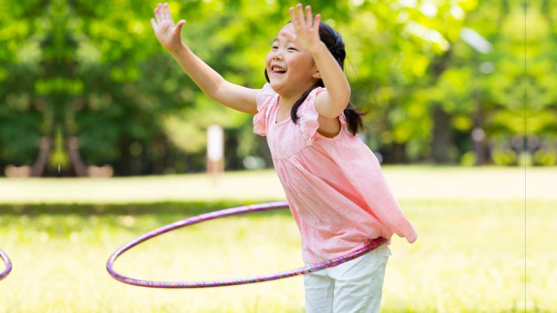 Lắc vòng có thể trở thành một hoạt động vui chơi gắn kết gia đình 