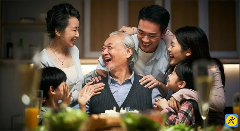 Đối với những người có Lai Nhân Cung đóng tại cung Phụ Mẫu, cuộc đời họ chịu tác động sâu sắc từ cha mẹ, các bậc trưởng bối Đối với những người có Lai Nhân Cung đóng tại cung Phụ Mẫu, cuộc đời họ chịu tác động sâu sắc từ cha mẹ, các bậc trưởng bối