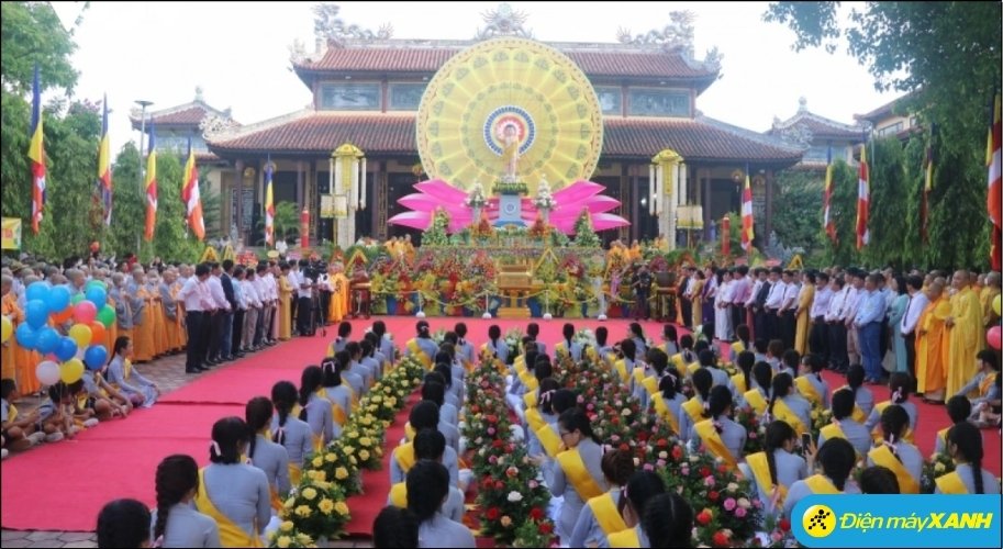 Lễ Phật đản kỷ niệm sự kiện Đức Phật Thích Ca Mâu Ni chào đời tại vườn Lâm Tỳ Ni 