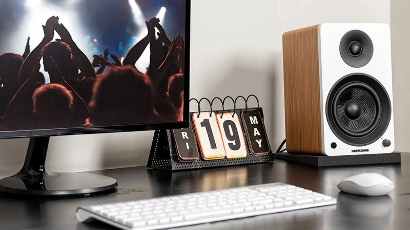 Loa vi tính được thiết kế chuyên biệt để kết nối với máy tính để bàn, laptop