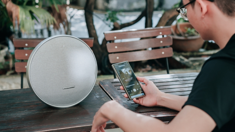 Loa Bluetooth Harman Kardon Onyx Studio 9