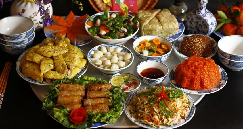 Không nếm thử đồ ăn trước khi cúng Không nếm thử đồ ăn trước khi cúng