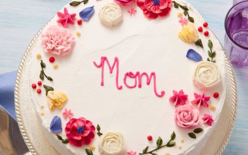 Mẫu bánh kem 8/3 tặng mẹ 3