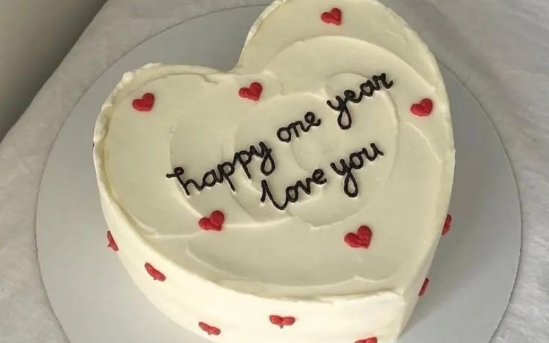 Mẫu bánh kem 8/3 tặng vợ, người yêu 10