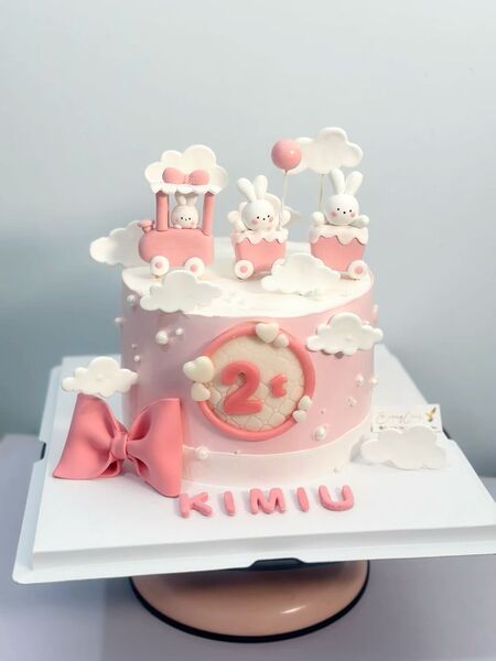 Mẫu bánh sinh nhật cho bé gái đẹp 6