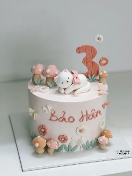 Mẫu bánh sinh nhật cho bé gái đẹp 4