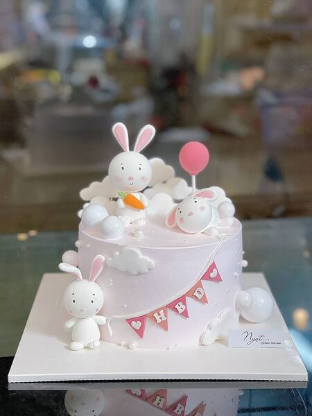 Mẫu bánh sinh nhật cho bé gái đẹp 11