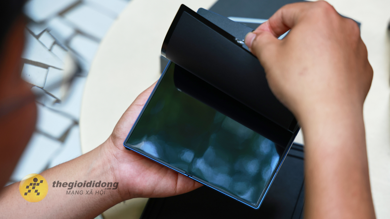Cùng Mình Mở Hộp Samsung Galaxy Z Fold 7 Tại Việt Nam Cùng Mình Mở Hộp Samsung Galaxy Z Fold 7 Tại Việt Nam